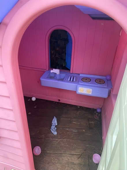 Photo of free Little tykes play house (DA12) #2