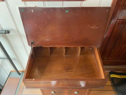 Photo of free Davenport desk (Wapping E1W) #3
