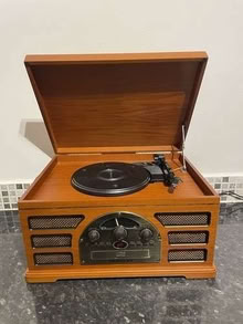 Photo of free Record Player (Moor Allerton LS17) #1