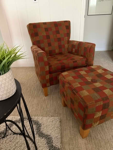 Photo of free Ethan Allen Chair and Ottomam (Silver Spring (off of E.Wayne)) #1