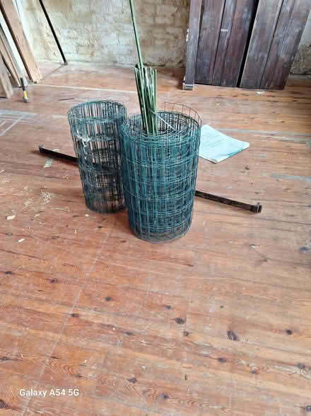 Photo of free garden fencing (Hyde GL6) #1