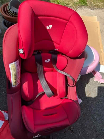 Photo of free Joie car seat isofix (RH12) #1