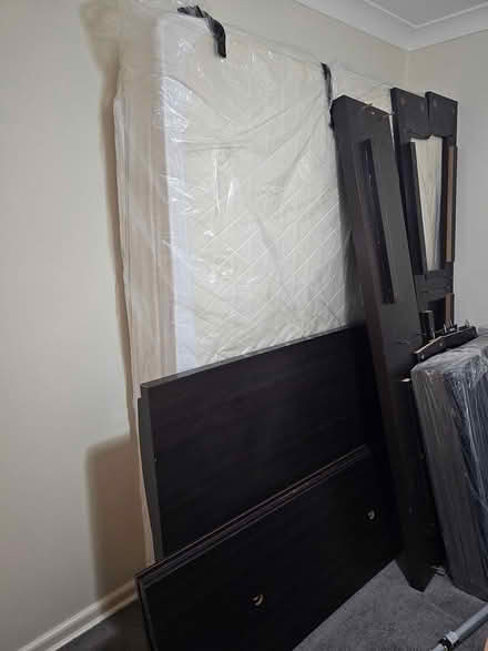Photo of free King bed with matres (Hebersham) #1