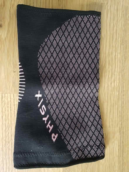 Photo of free Knee Support (Kendal LA9) #2