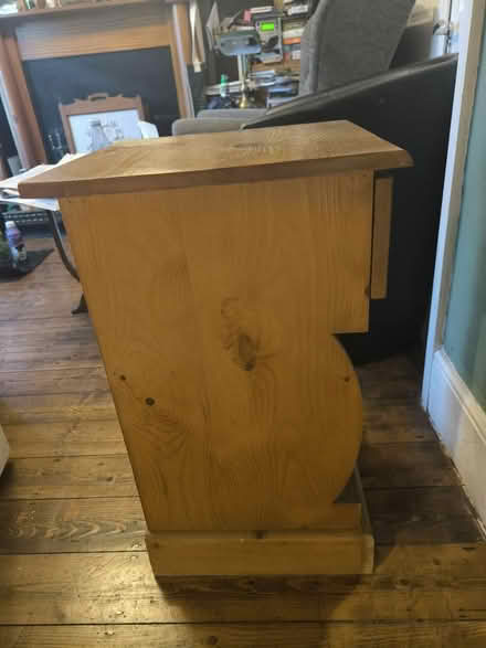 Photo of free Wooden bedside locker (dublin 12) #4