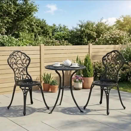 Photo of balcony patio bistro set (L5L 5P5) #3