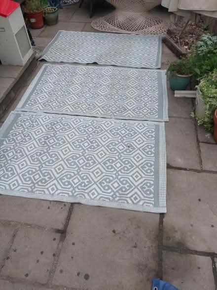 Photo of free Beach/picnic/seating area mats (Slindon common BN18) #2