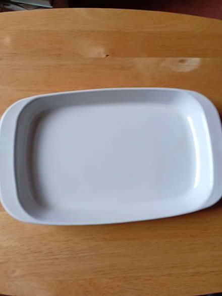 Photo of free Corning Microwave Dish (New Malden KT3) #1