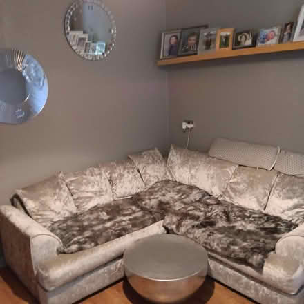 Photo of free Corner sofa (North hill highgate n6 4ed) #1
