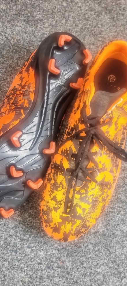 Photo of free Sonsico football boots size 10, nearly new (South Oxhey WD19) #1