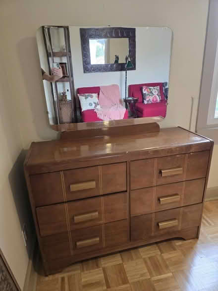 Photo of free 1950s dresser with mirror (Vanier north) #1