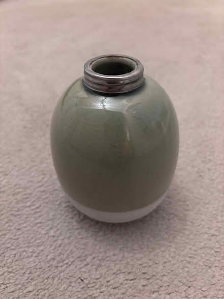 Photo of free Small pot/Vase (Leighton Buzzard LU7) #1