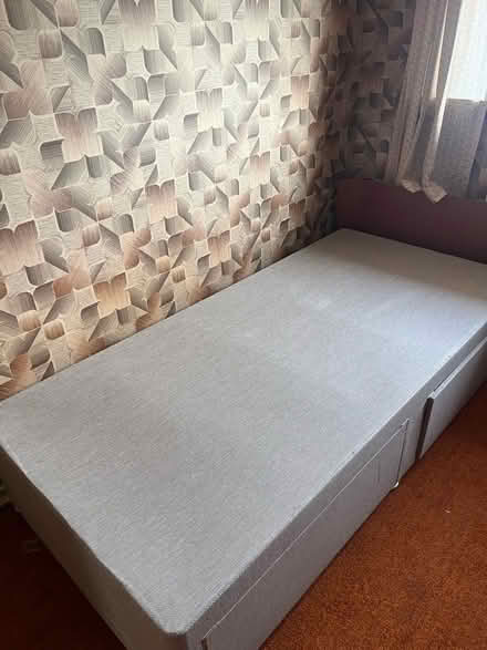 Photo of free Dream divan single bed base (Horspath OX33) #1
