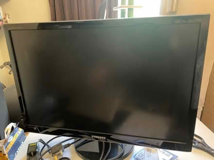 Photo of free Samsung Screen (Wadsley S6) #1