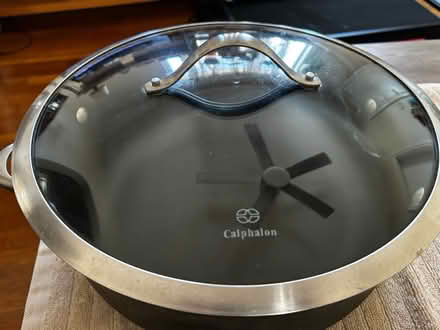 Photo of free Dutch oven (Rosedale, NY) #1