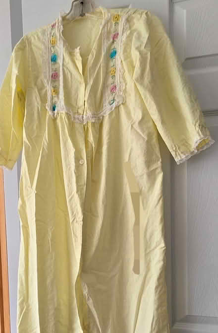 Photo of free ladies summer robe (South Keys/Greenboro) #2