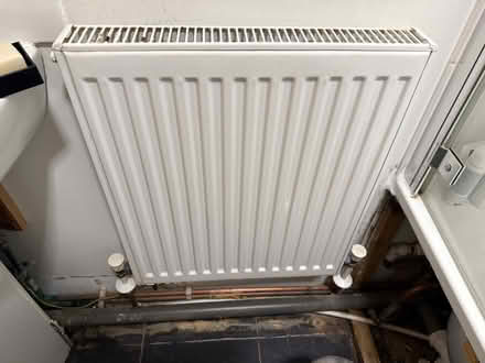 Photo of free 4 Radiators (Tooley Street SE1) #3