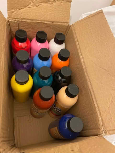 Photo of free Different colours paint (Wandsworth SW18) #1