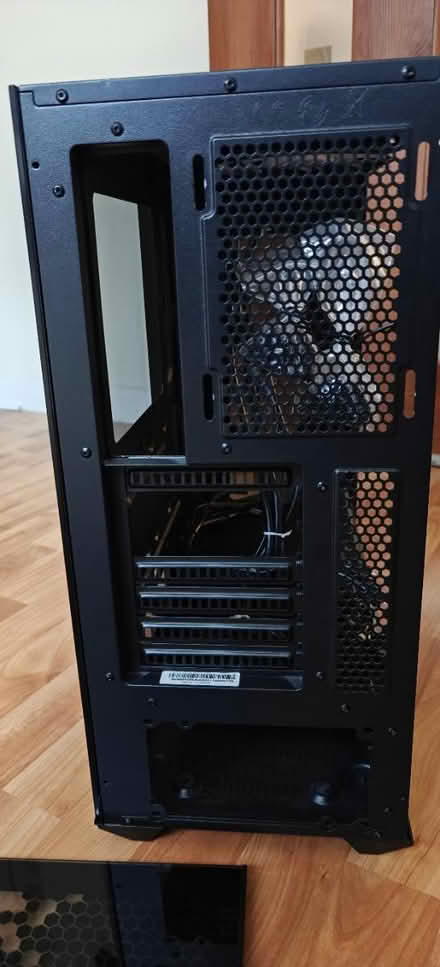 Photo of free PC Desktop Case (Cooler Master) (Kidderminster DY10) #3