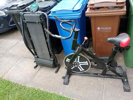 Photo of free Running machine and bike (Stockport,Manchester SK8) #1