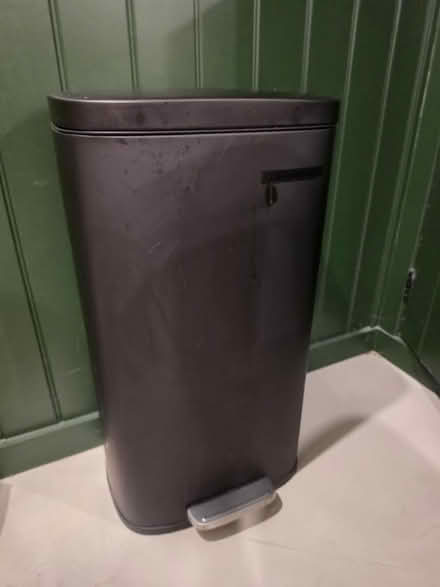 Photo of free Black kitchen bin (Charlton SE7) #1
