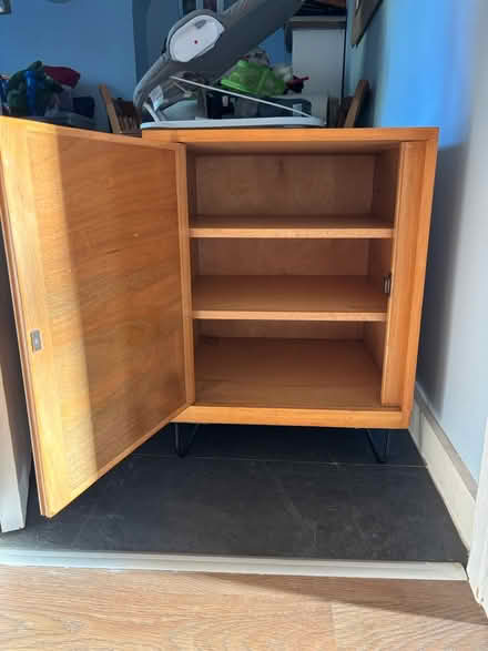 Photo of free Solid wooden cube (Pirton SG5) #2