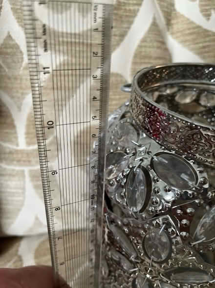 Photo of free Gaudy lampshade (Kennington SW8) #4