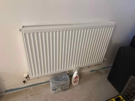 Photo of free 4 Radiators (Tooley Street SE1) #4