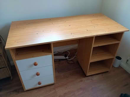 Photo of free Desk (West Hitchin SG5) #1