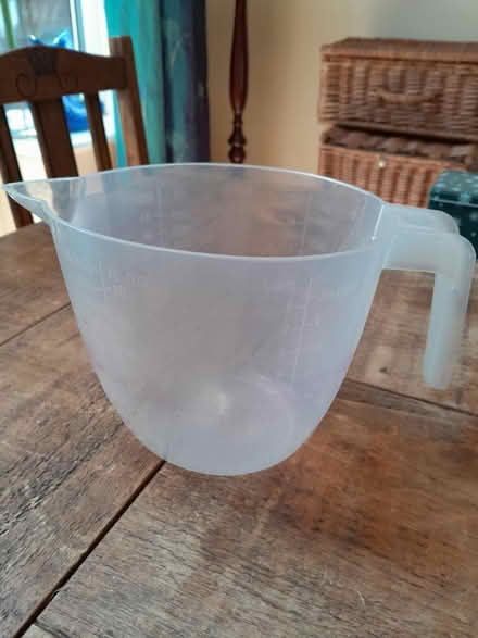Photo of free Large measuring jug (Earley RG6) #1
