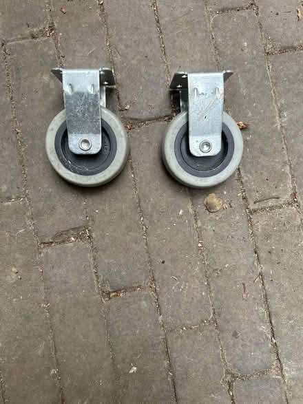 Photo of free 2 wheels (Tooting Bec/Balham SW17) #1