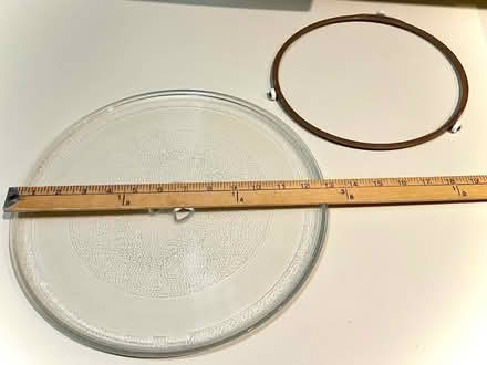 Photo of free Rotating microwave glass plate/ring (South Evanston) #1