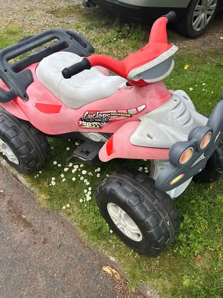 Photo of free Kids Battery ride-on (Hartlebury DY11) #1