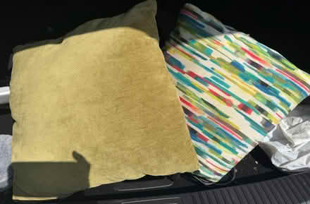 Photo of free Cushions (Hp7 0ba) #1