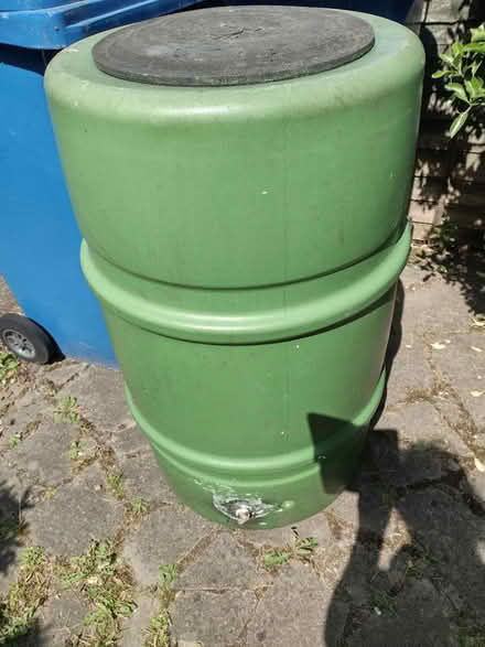 Photo of free Water butt (Bracknell freegle RG12) #1