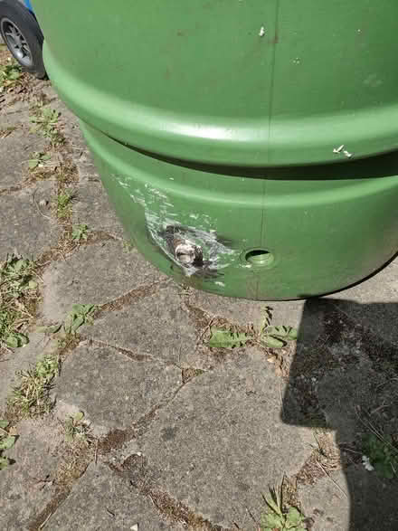 Photo of free Water butt (Bracknell freegle RG12) #2