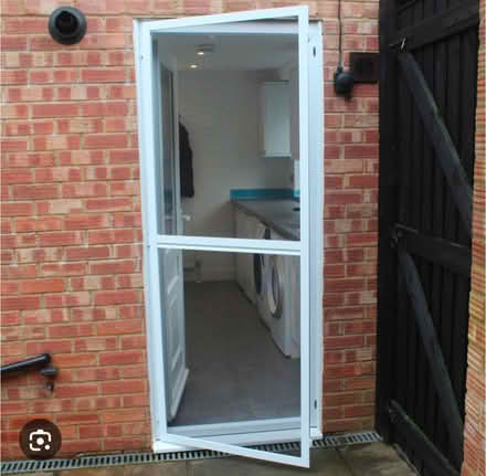 Photo of Screen door (Camden NW1) #1