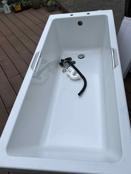 Photo of free Bath and shower screen (Heaton Mersey M19) #3