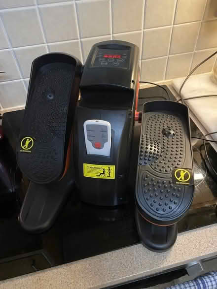 Photo of free electric mini elliptical (Moor Allerton LS17) #1