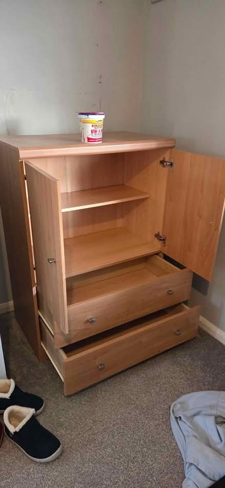 Photo of free Cupboard with shelves (SS14 basildon) #3