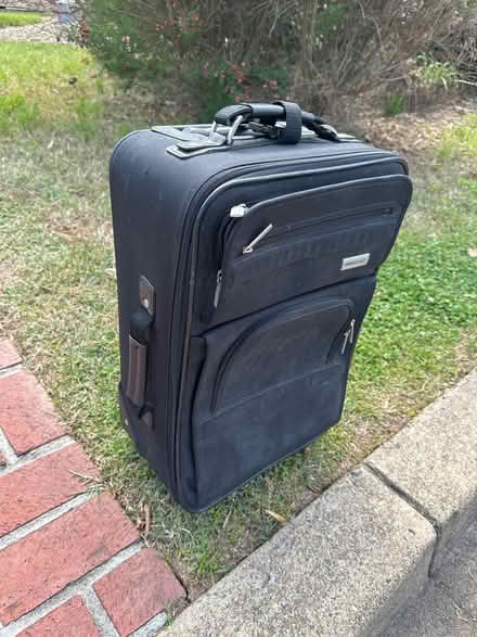 Photo of free Small carry on (2913 breezy terrace,22303) #1