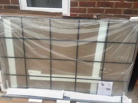 Photo of free Shower screen (TW19) #2