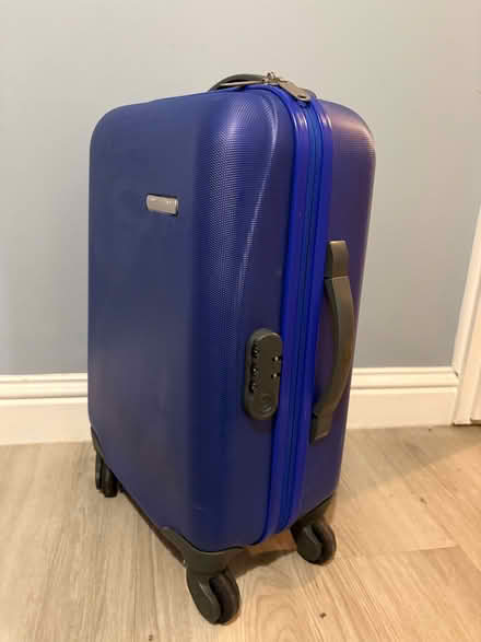 Photo of free Small wheeled suitcase with handle (Willington DE65) #4