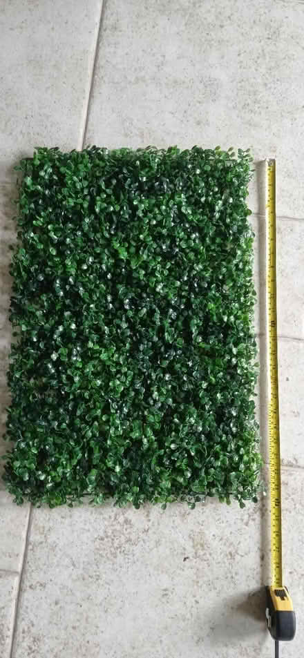 Photo of free 8 x faux greenery sheets (BS7) #2