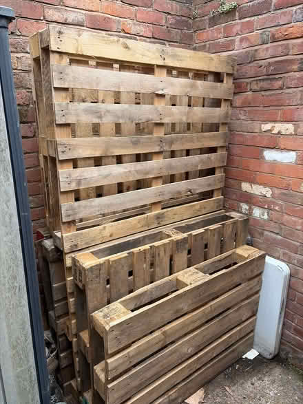 Photo of free Pallets (Leamington CV32) #1
