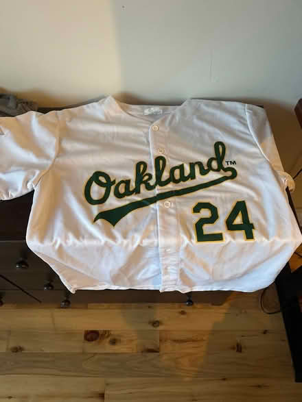 Photo of free Oaklands jersey (U street) #1