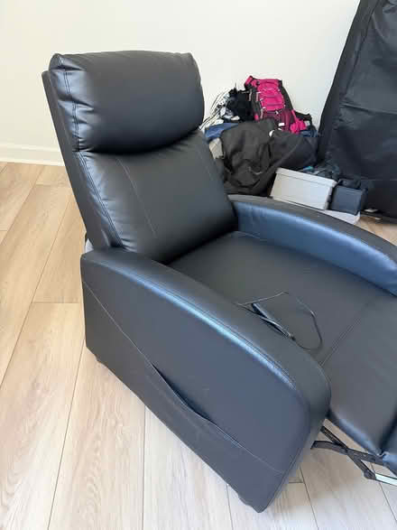 Photo of free Massage vibration armchair (92078) #2
