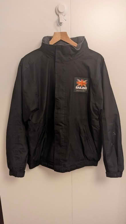 Photo of free Black jacket (CR0) #1