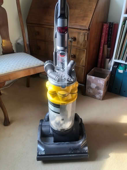 Photo of free Dyson vacuum cleaner (Buckhurst Hill IG9) #1