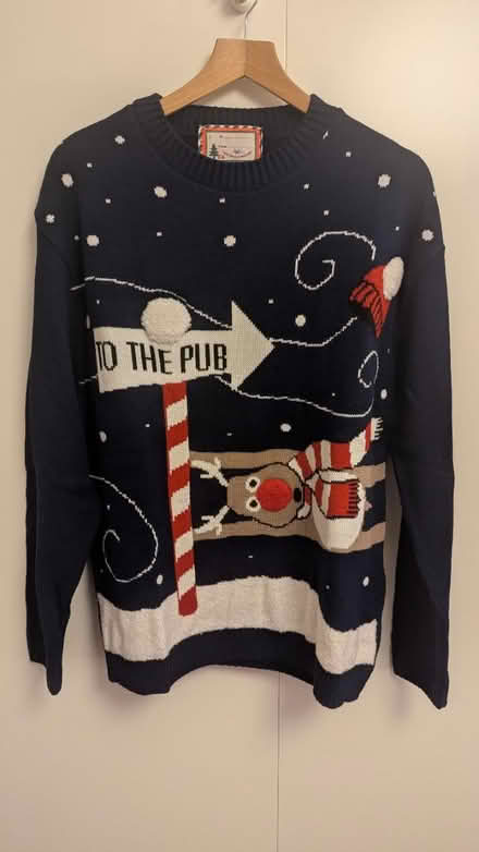 Photo of free To the pub Xmas jumper (CR0) #1